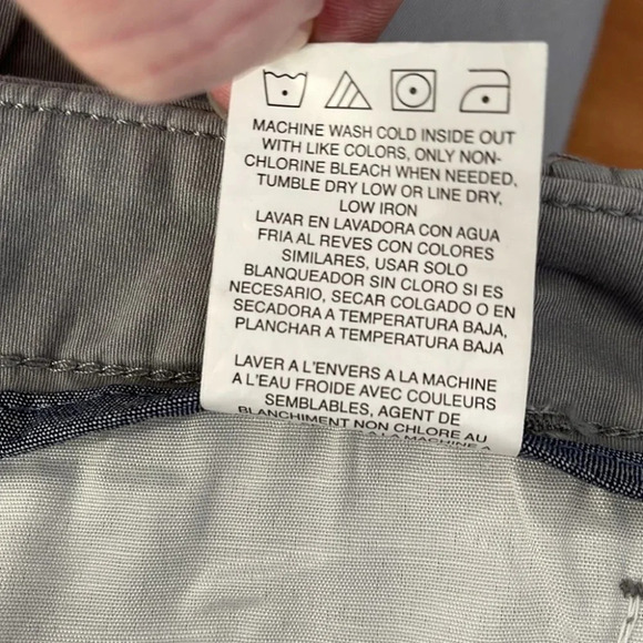 LEE Floral Embroidered Shorts Grey Pink Regular Fit Mid Rise Flat Front Size 6 - Picture 8 of 10